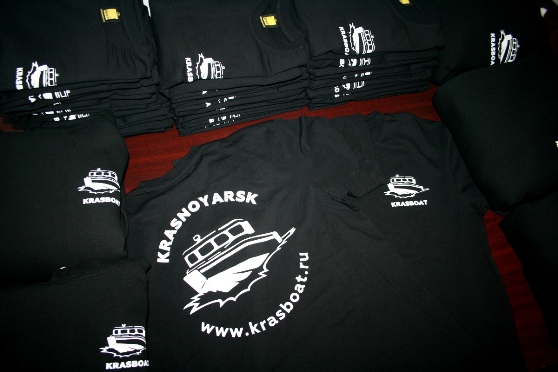черные футболки с логотипом krasboat